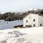 Die Segneshütte im Winter